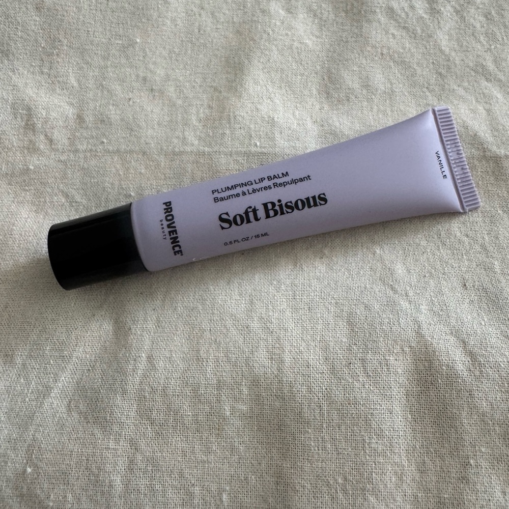 Soft Bisous Plumping Lip Balm